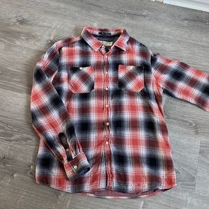 Men’s size large flannel shirt